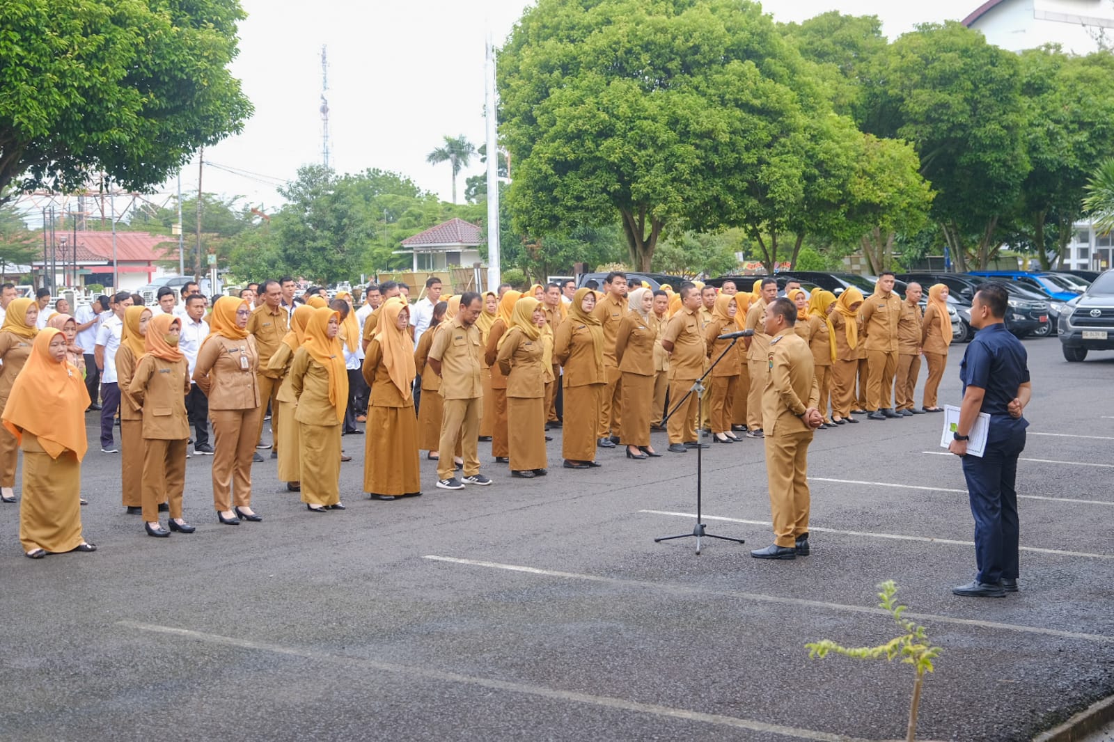 Perdana Pimpin Apel Pagi, Wakil Bupati Muba Minta ASN Terus Tingkatkan Pelayanan dan Kedisiplinan