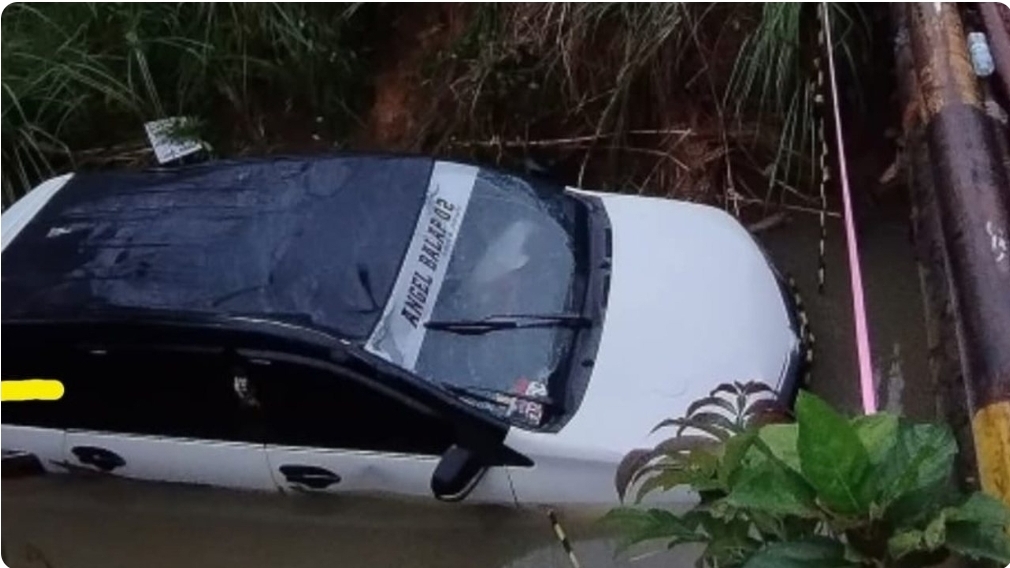 Avanza Nyungsep ke Sungai di Jalur PALI - MURA, Enam Penumpang Selamat