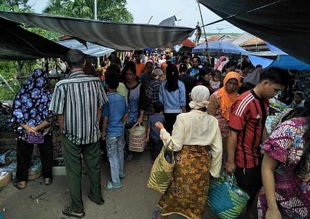Pasar Kalangan di Sanga Desa Selalu Diserbu Warga, Ini Penyebabnya  