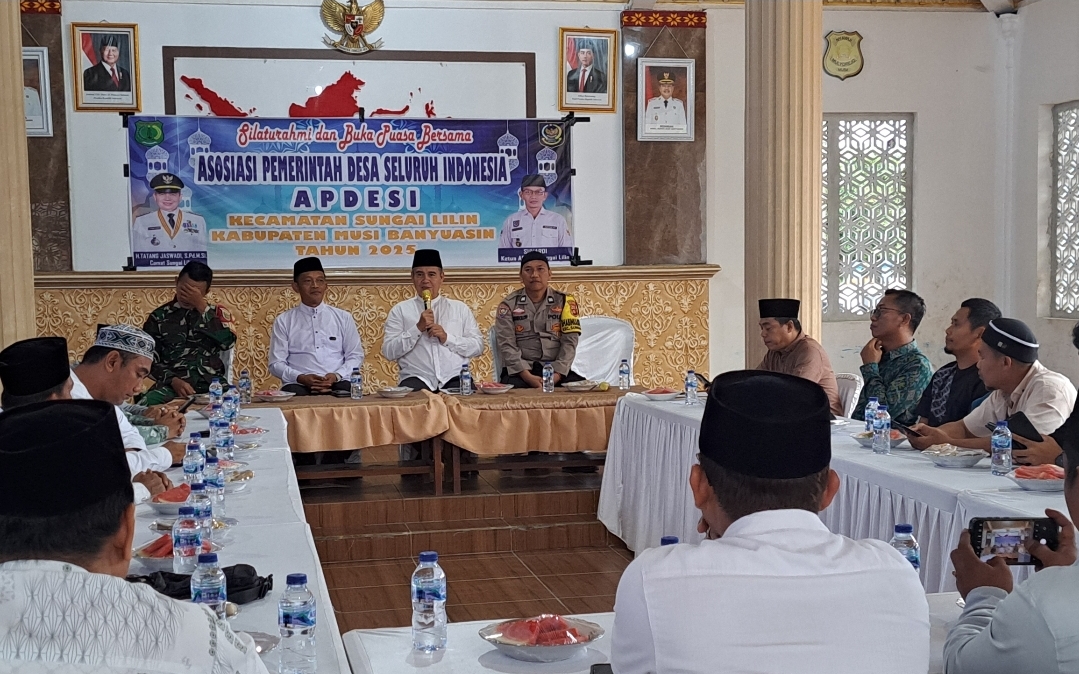 Apdesi Sungai Lilin Gelar Bagi-bagi Takjil Sekaligus Buka Bersama