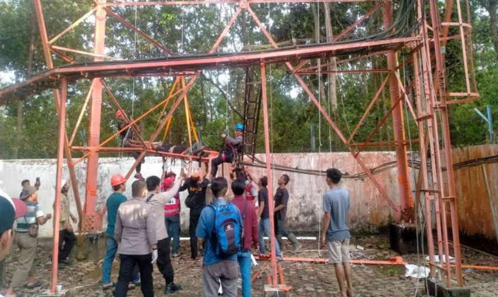 Warga Palembang Meninggal Diduga Tersengat Listrik Ketika Bekerja di Atas Tower di Belitung