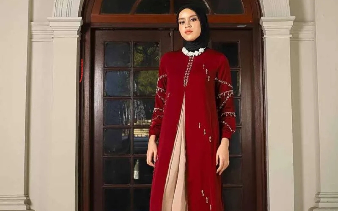 Jangan Bingung, Ini Perbedaan Abaya dan Dress Muslimah!