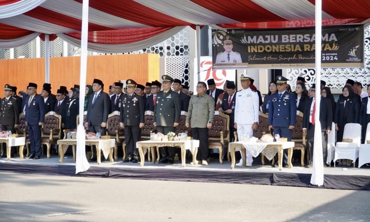 Sekda Edward Candra Irup Hari Sumpah Pemuda Ke-96 Tingkat Provinsi Sumsel  