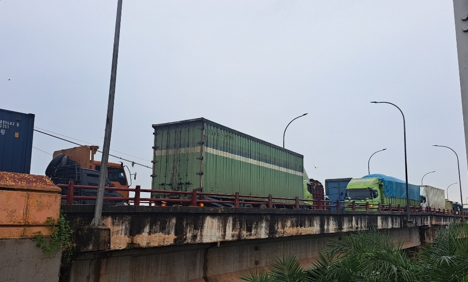 Perbaikan Besi, Hanya Satu Jembatan Sungai Lilin yang Dibuka 