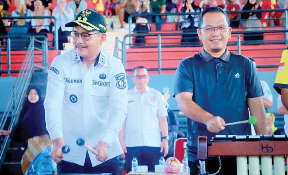 Wabup Muba Buka Kejuaraan Bupati Cup Drum Band 2025, 16 Sekolah Ikut Unjuk Kebolehan