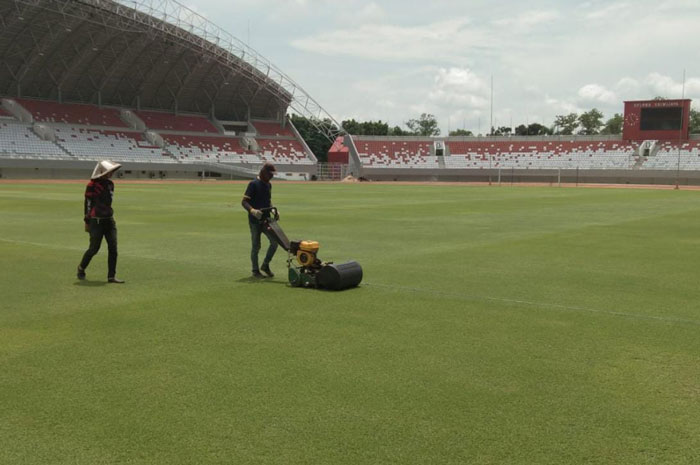 Persiapan Piala Dunia U-20, Rumput Stadion Gelora Sriwijaya Jakabaring Terus Dibenahi