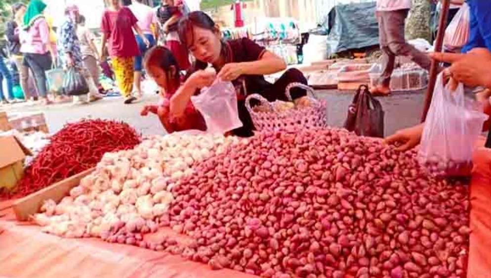 Harga Sembako di Sanga Desa, Bawang Merah Mengalami Kenaikan