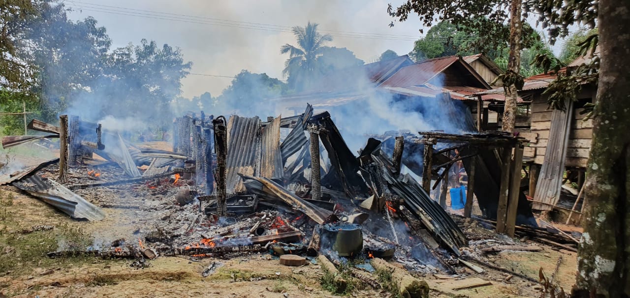 Sedih, Ditinggal Ambil BLT BBM, Rumah Warga Keramat Jaya Terbakar         