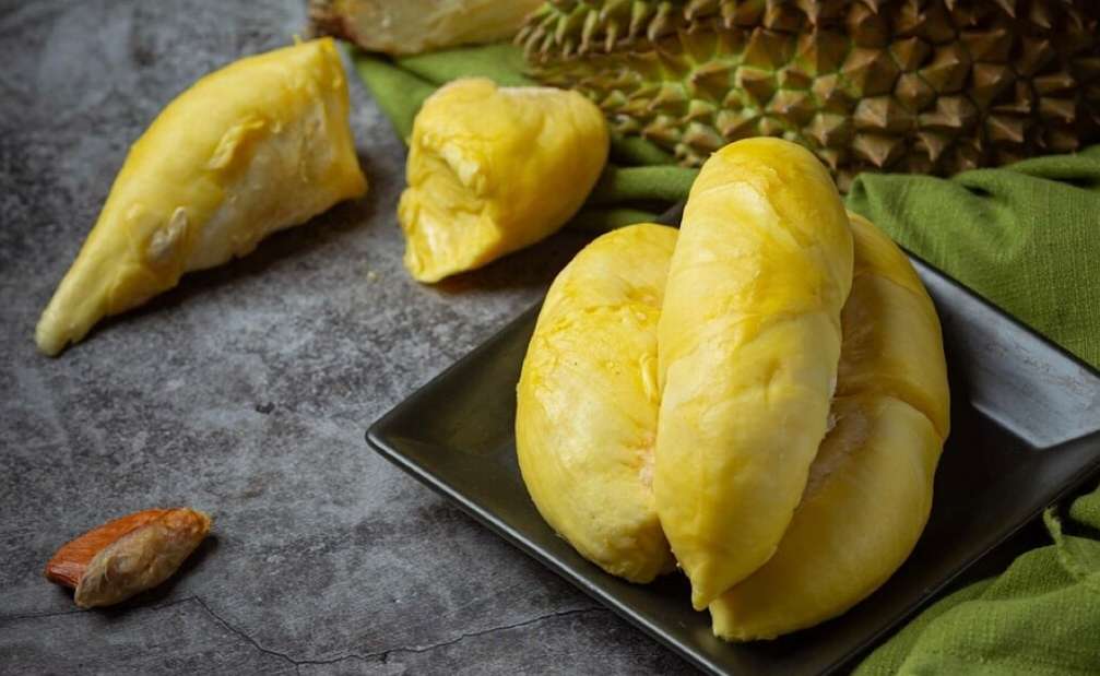 Jangan Terlalu Banyak Mengkonsumsi Buah Durian, Berikut 9 Dampak Buruk Bagi Kesehatan