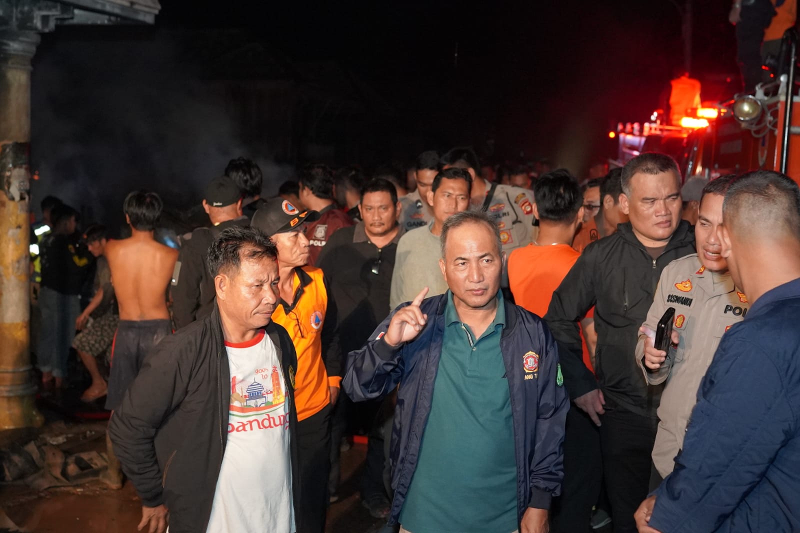 Pastikan Tidak Ada Korban Jiwa, Pj Bupati Apriyadi Turun ke Lokasi Kebakaran di Talang Leban