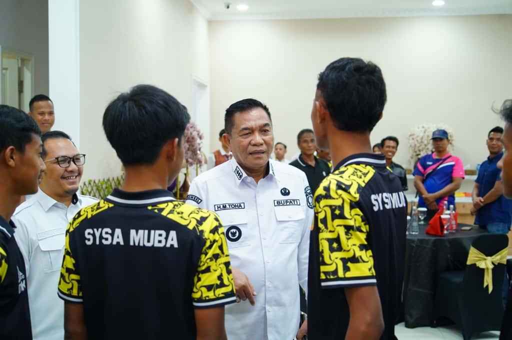 Bupati Toha Dorong Persimuba U-17 Jadi Generasi Emas Sepak Bola Muba