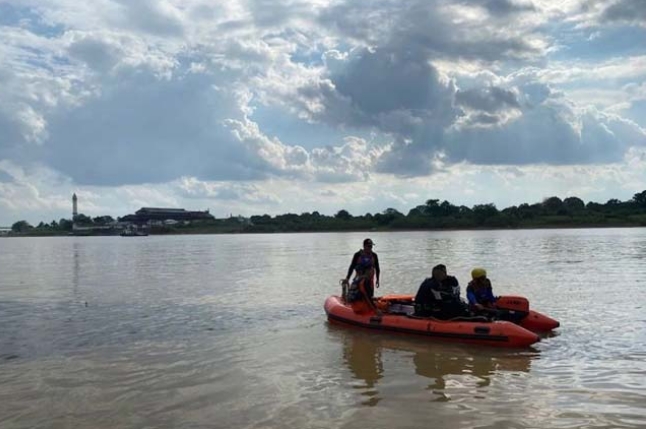 Bermain di Aliran Sungai Batang Hari, 3 Anak di Jambi Tenggelam