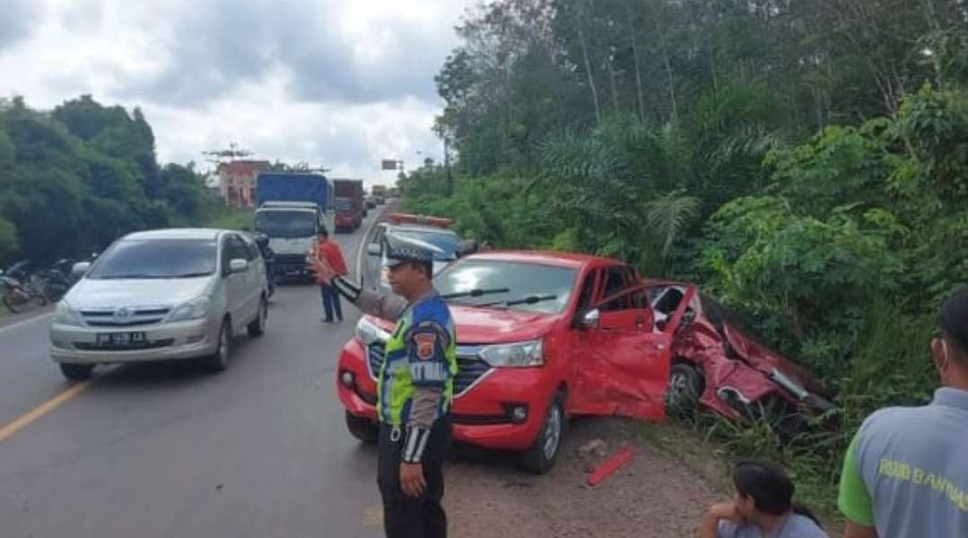 3 Mobil Avanza Terlibat Kecelakaan di Jalintim, Ini Penyebabnya