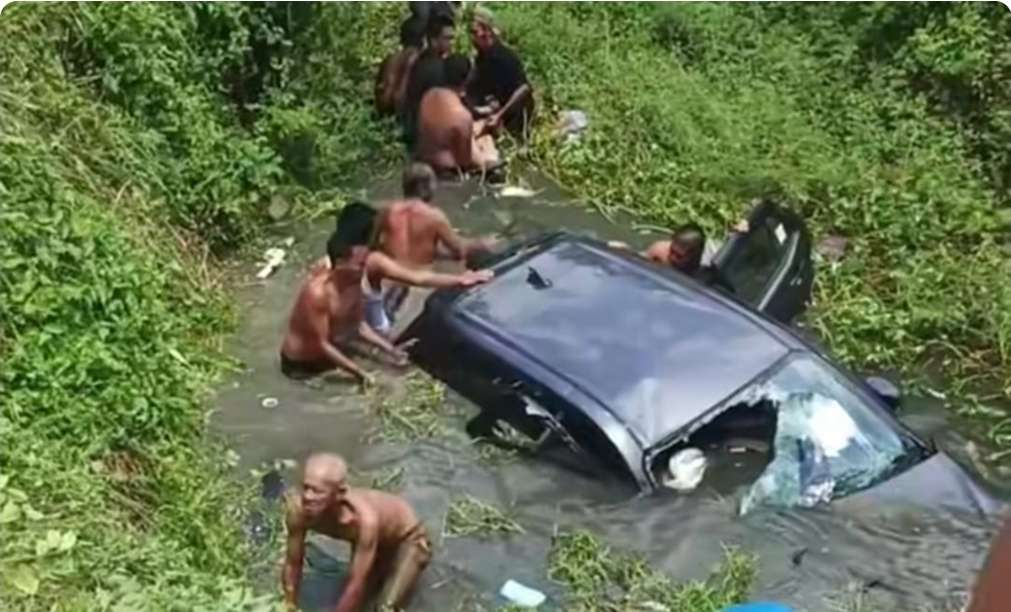Kecelakaan Tragis di Jalinteng Sekayu Betung, Mobil Avanza Masuk Ke Rawa