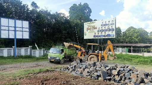 Awasi Langsung, Kerahkan Perusahaan Perbaiki Ruas Jalan Rusak di Jirak Jaya Muba