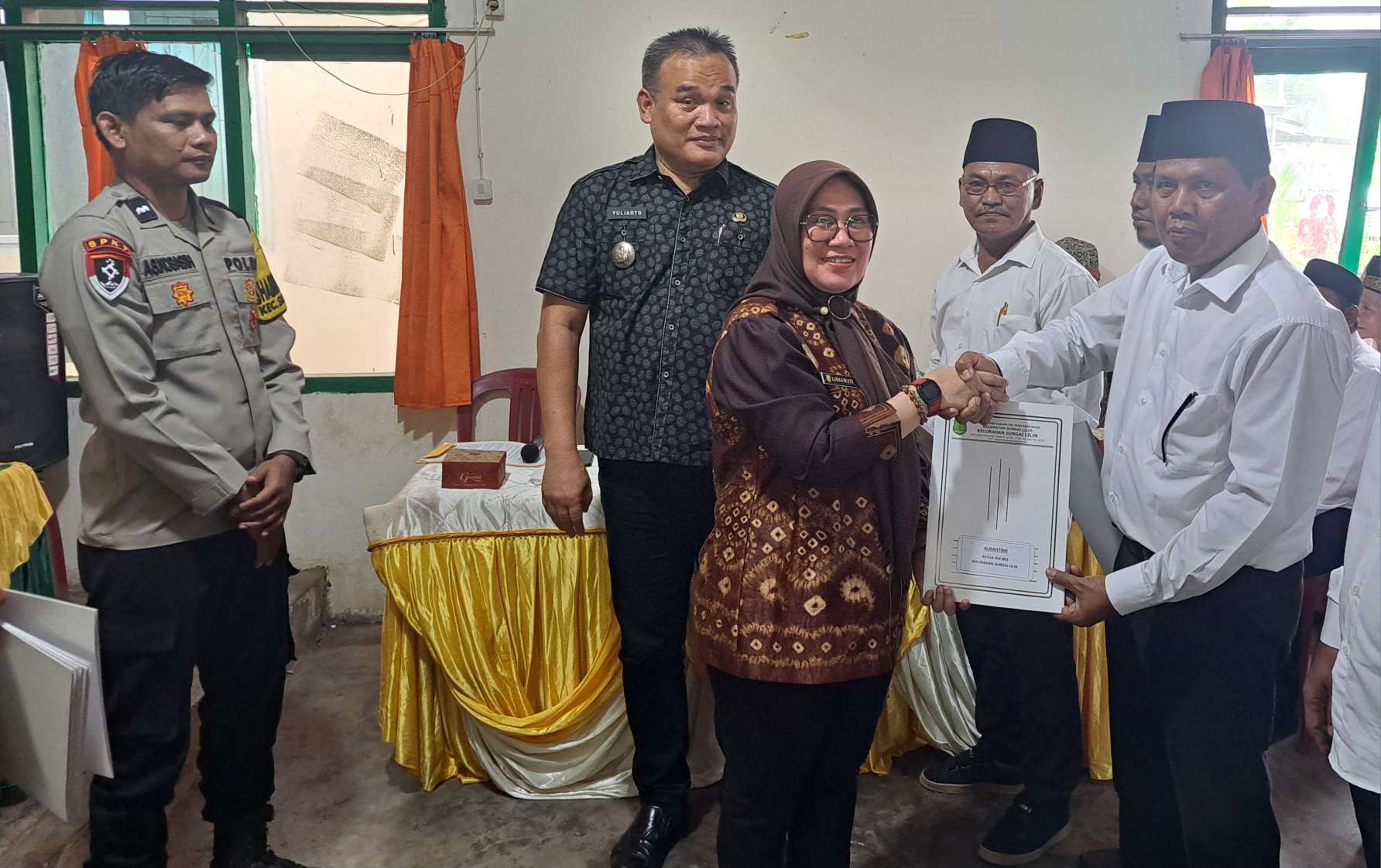 Perangkat RT, RW, dan LPM Kelurahan Sungai Lilin Resmi Dikukuhkan, Diminta Perkuat Pelayanan dan Kamtibmas