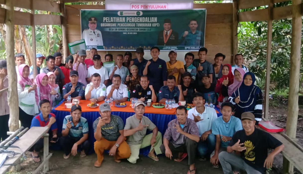 Dua Poktan Dusun 6 Srigunung Gelar Pelatihan Pengendalian Organisme Pengganggu Tumbuhan