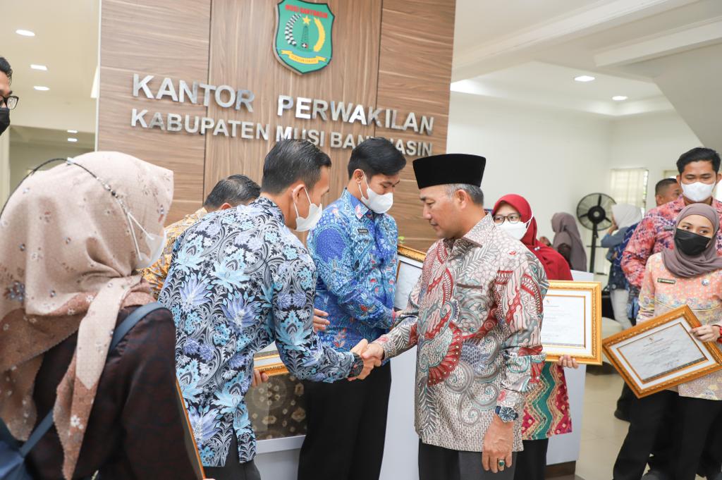 Gagalkan Pengiriman 5 Kg Sabu di Muba, PJ Bupati Beri Penghargaan BNNP Sumsel