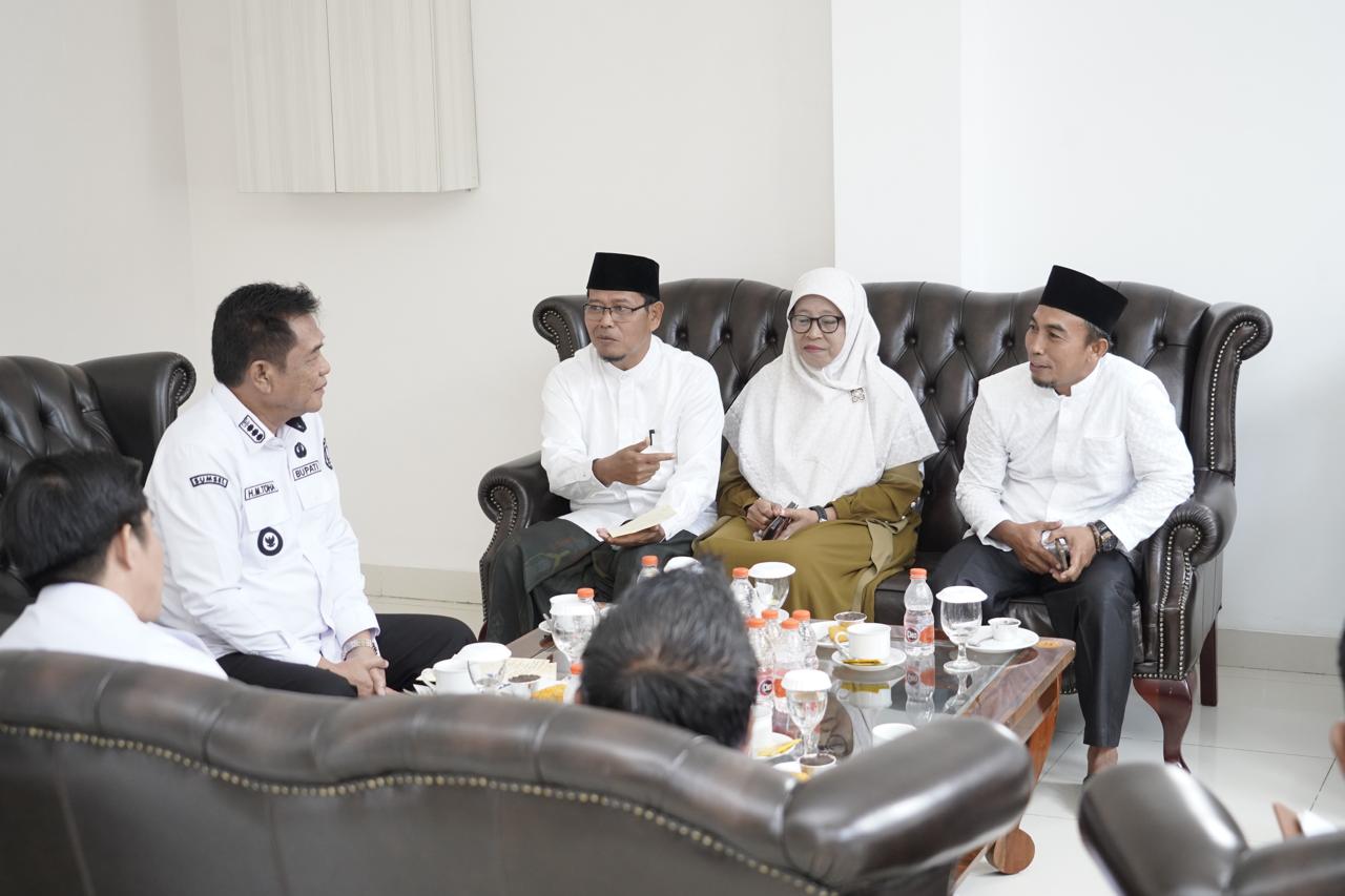 Bupati Muba Terima Audiensi Pengurus Yayasan Ponpes Sirojul Ulum 