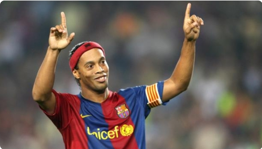 Legenda Kembali! Ronaldinho Tampil di Iklan Shopee, Netizen Nostalgia Gol Ikoniknya