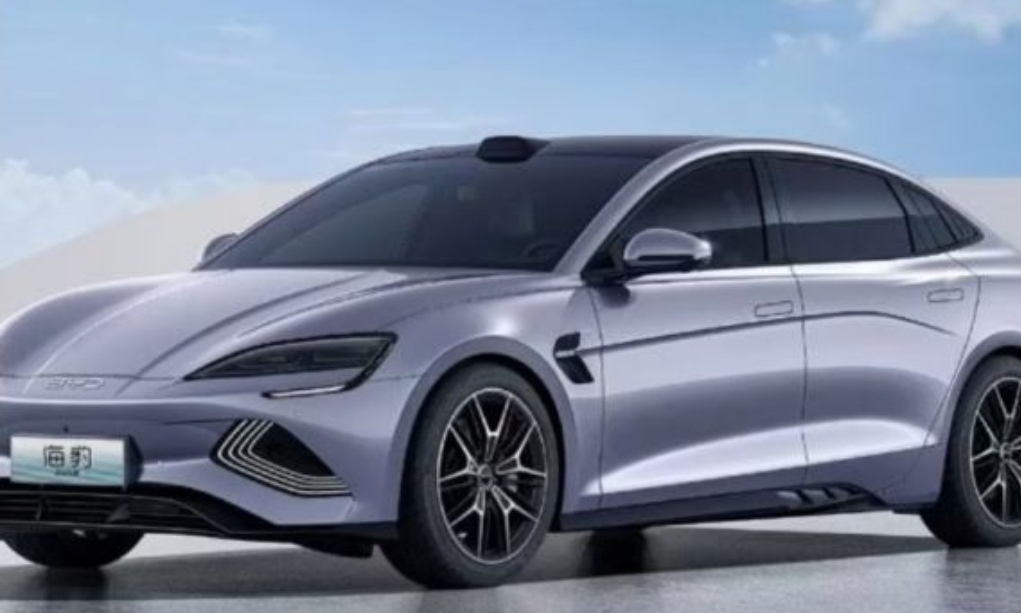 BYD Seal 06 EV resmi Meluncur, Harganya Rp 200 Jutaan