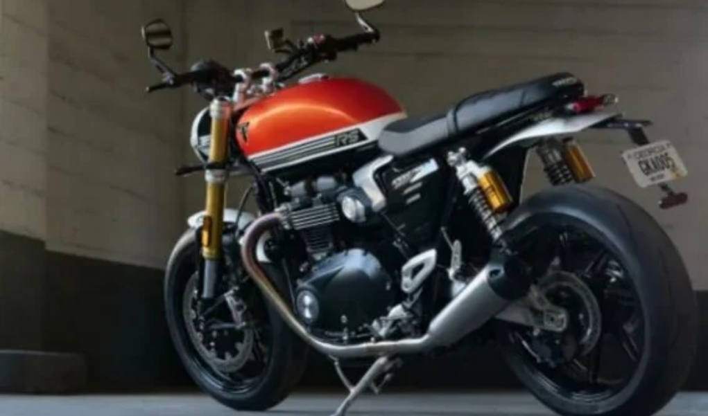 Triumph Speed Twin 1200 Tampil dengan Gaya Baru