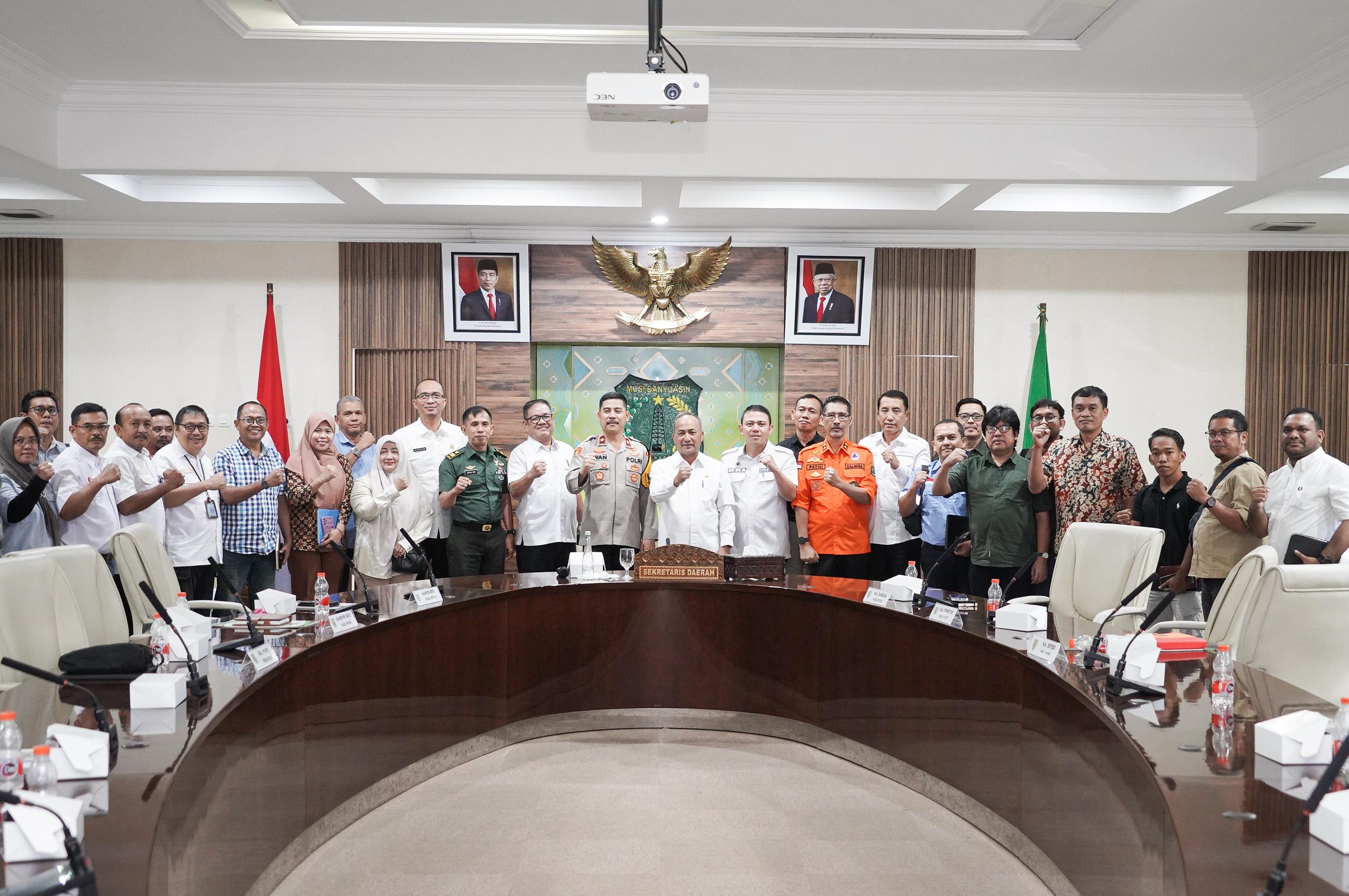 Tingkatkan Kewaspadaan, Sekda Muba H Apriyadi Imbau Perusahaan Untuk lebih Proaktif Lagi Jaga Konsesinya 