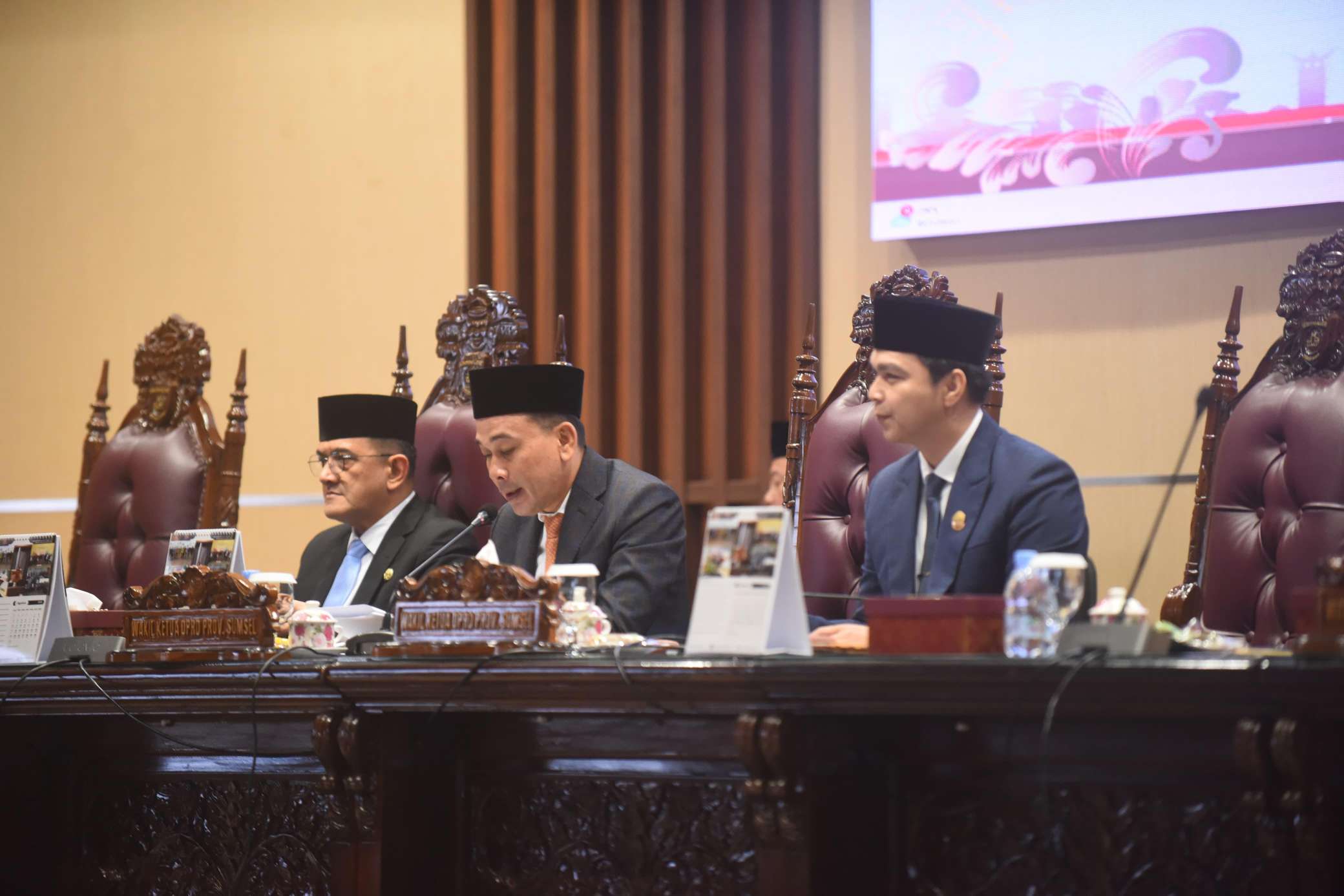 Rapat Paripurna XXI DPRD Sumsel Tetapkan 9 Ranperda 2025, Plus Renja DPRD 2026
