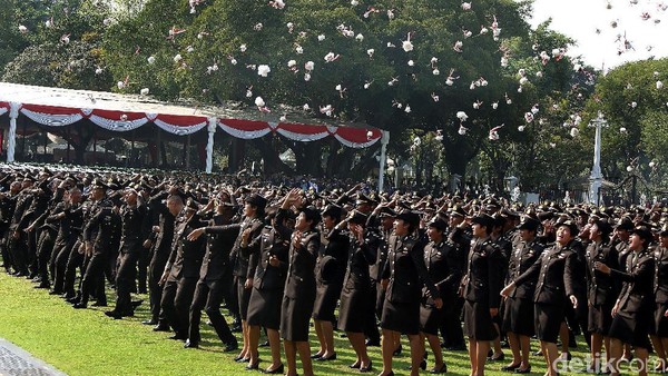 Polri Buka Lowongan Calon Perwira Jalur Sarjana, Kuota Hanya 100 Orang