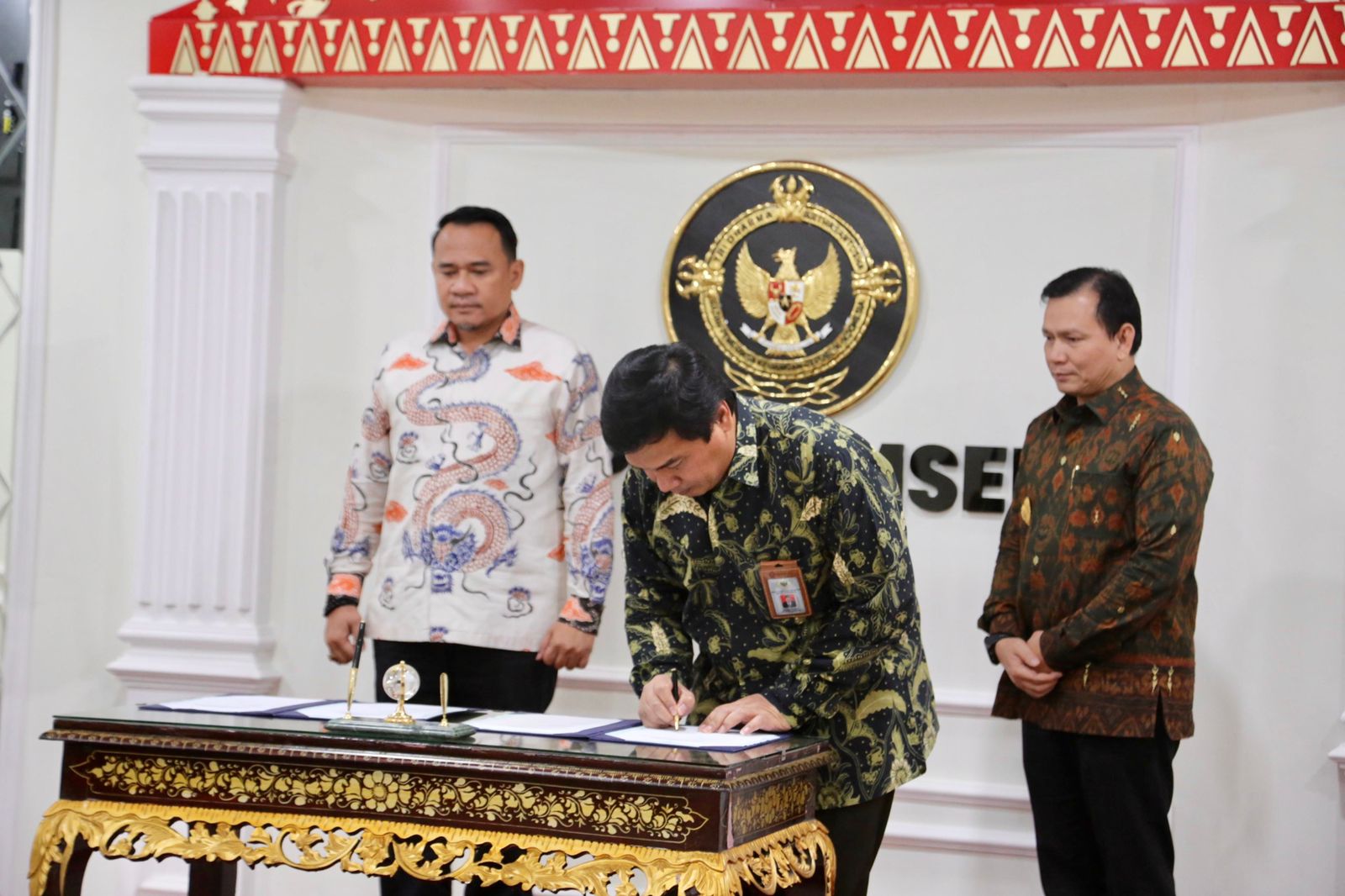 Pj Gubernur Terima LHP APBD Tahun Anggaran 2023  Semester 1 Tahun 2024 dari BPK RI Perwakilan Sumsel