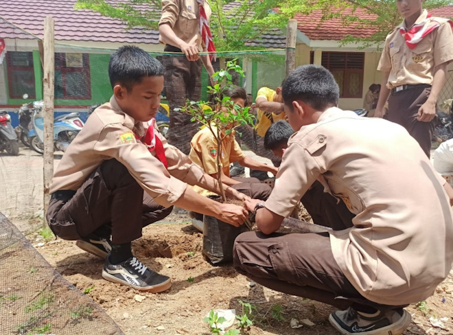 Tanamkan Kepedulian Terhadap Lingkungan 