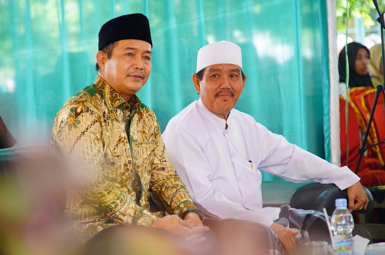 Wabup Hadiri Haflah dan Haul di Ponpes Al-Falah Babat Supat, Apresiasi Peran Pesantren Bina Generasi Muda