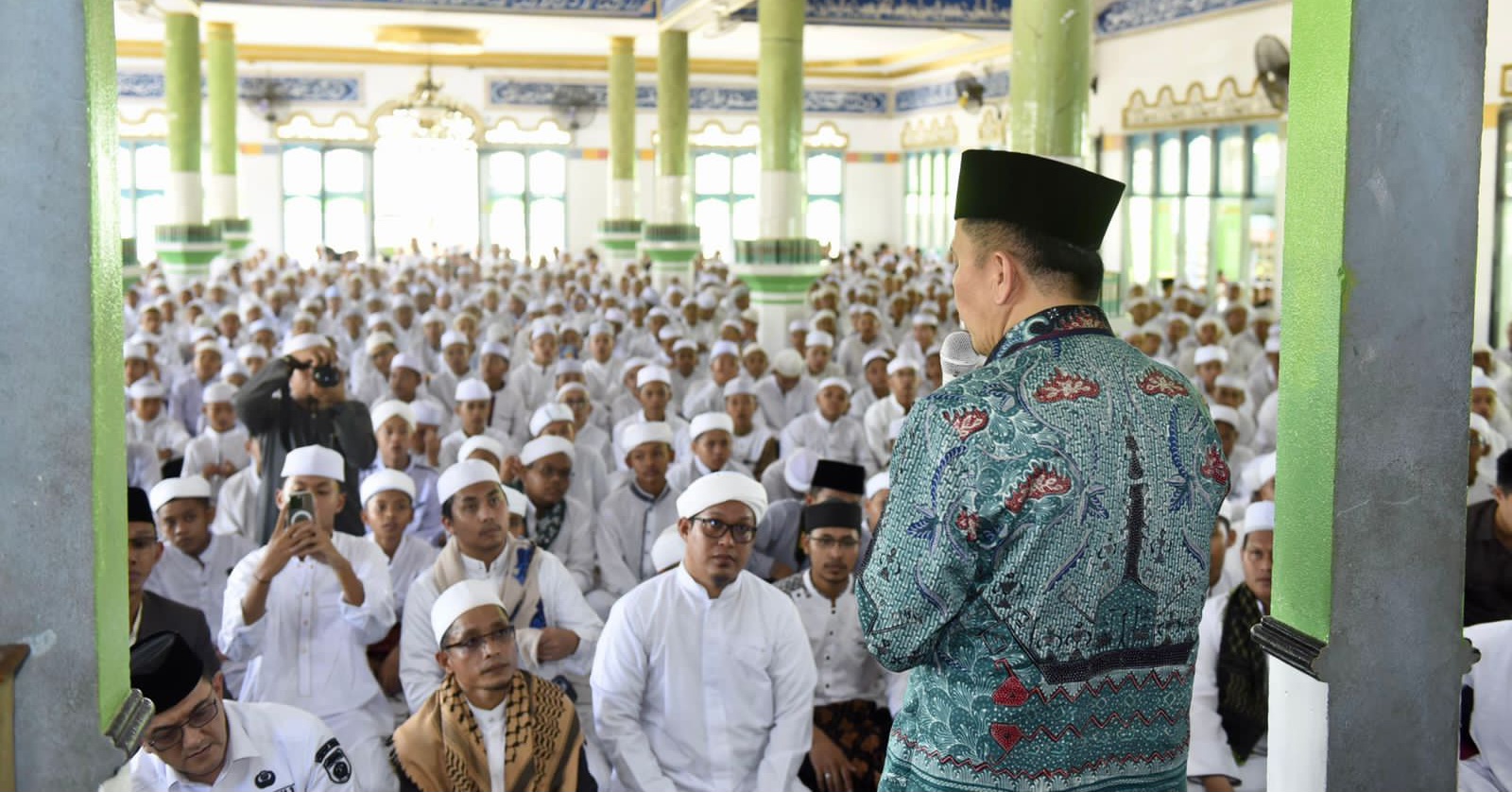 Pj Gubernur Beri Motivasi Ratusan Santri Ponpes Qodratullah Banyuasin