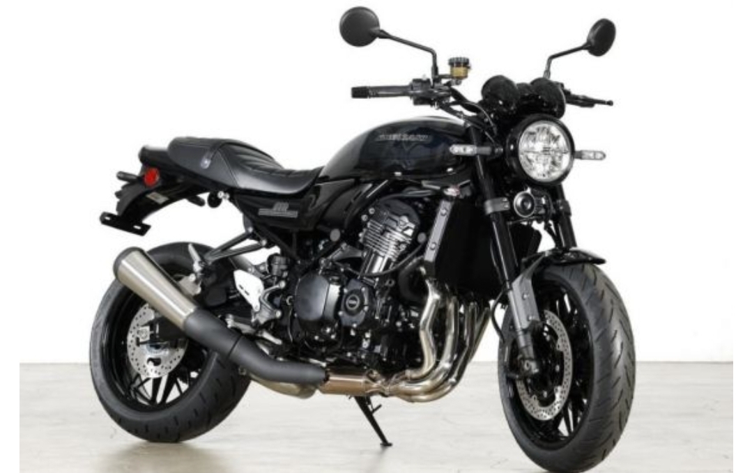 Kawasaki Z900RS Black Ball Edition: Sang Retro Sport Berbalut Hitam Total Siap Menggebrak Tahun 2026