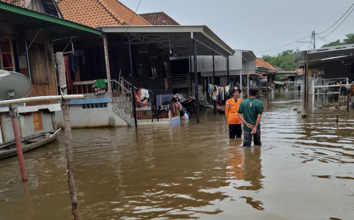 Banjir Masih Tinggi, Kapolres Perintahkan Seluruh Polsek Lakukan Patroli Jaga Keamanan