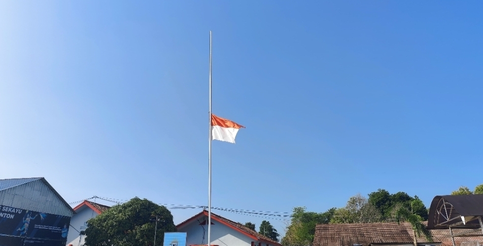 Hamzah Haz Wafat, Lapas Sekayu Kibarkan Bendera Setengah Tiang