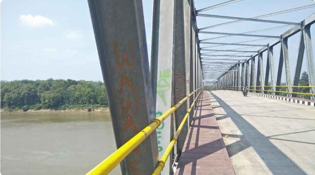 Menyedihkan, Jembatan Mangunjaya Jadi Korban Kejahilan Orang Tak Dikenal