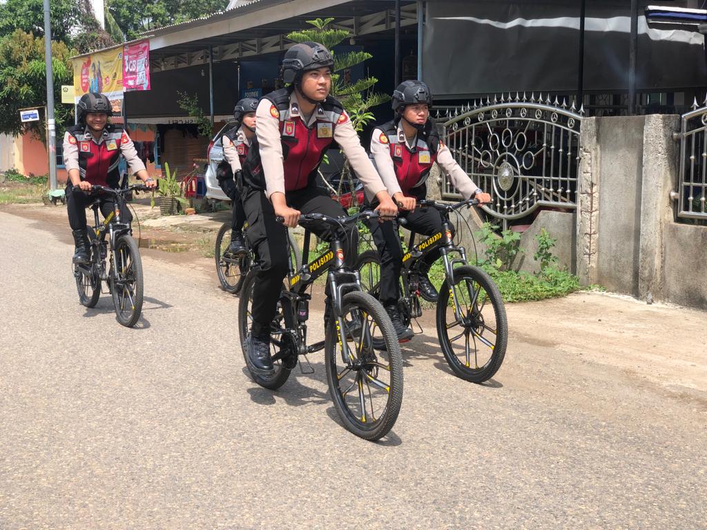 Jalin Silaturahmi, Sat Samapta Polres Muba Patroli Bersepeda                 