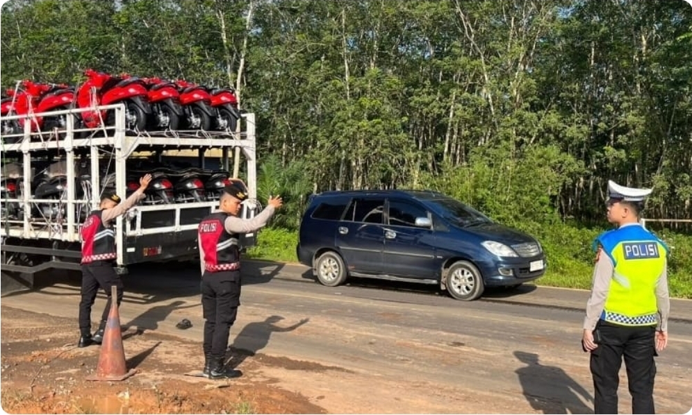 Arus Kendaraan Meningkat di Jalintim Palembang–Betung, Polisi Lakukan Urai Macet di Tol Musi Landas