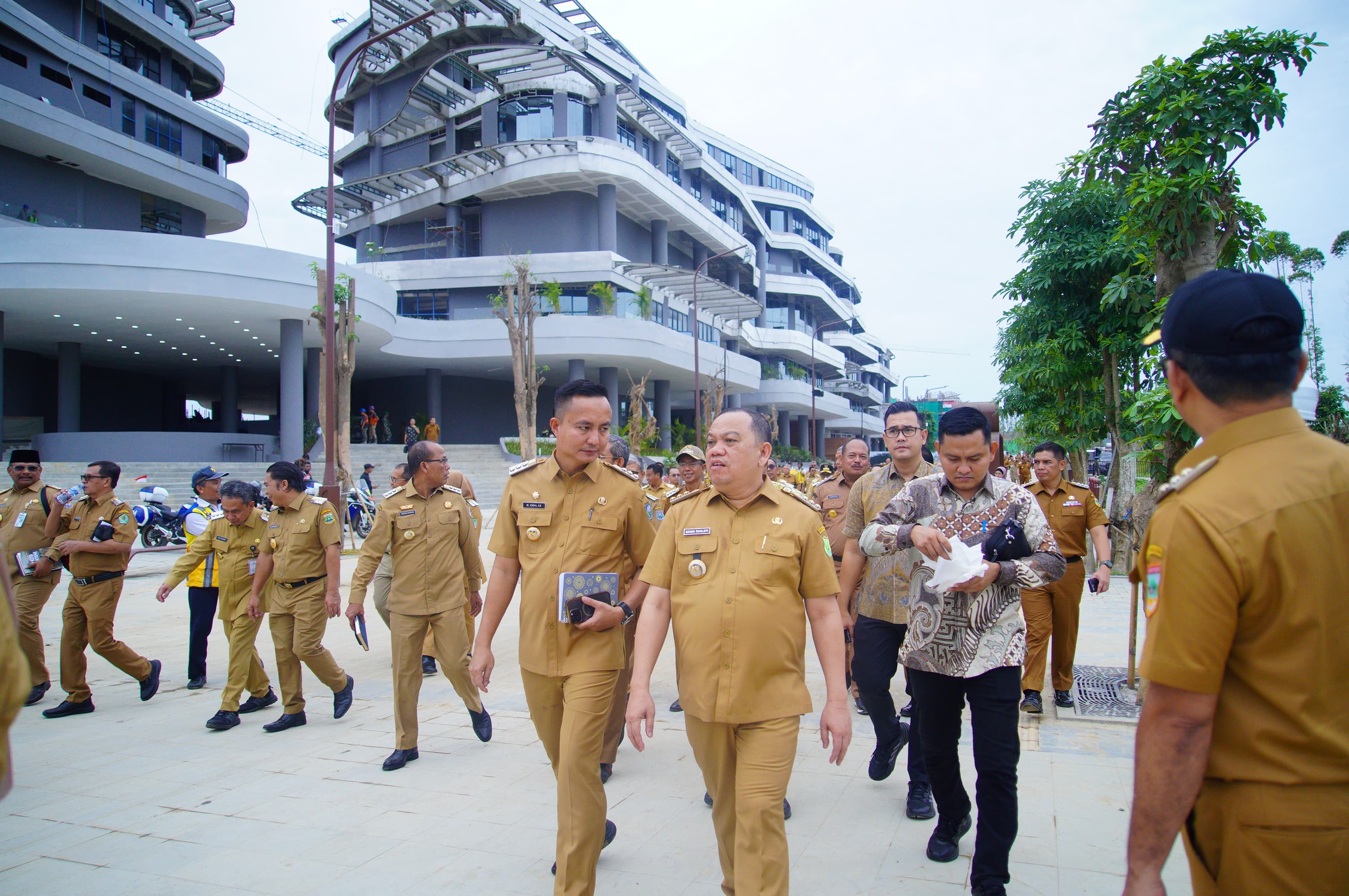 Pj Bupati Muba H Sandi Fahlepi Hadiri Rakor Bersama Presiden Jokowi di IKN