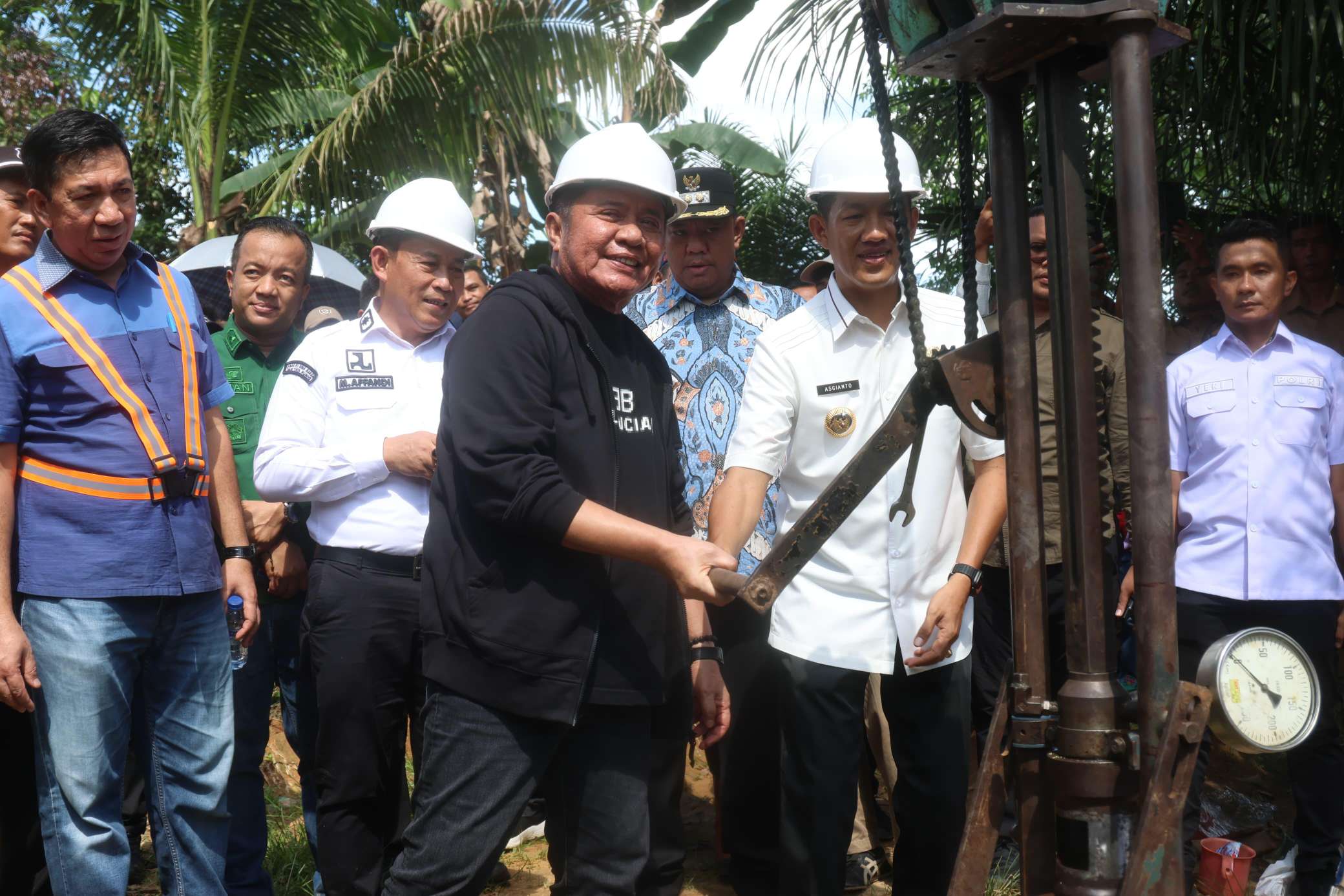 Gubernur Groundbreaking Jembatan Air Sari dan Siapkan Pembangunan Jembatan Air Pabil