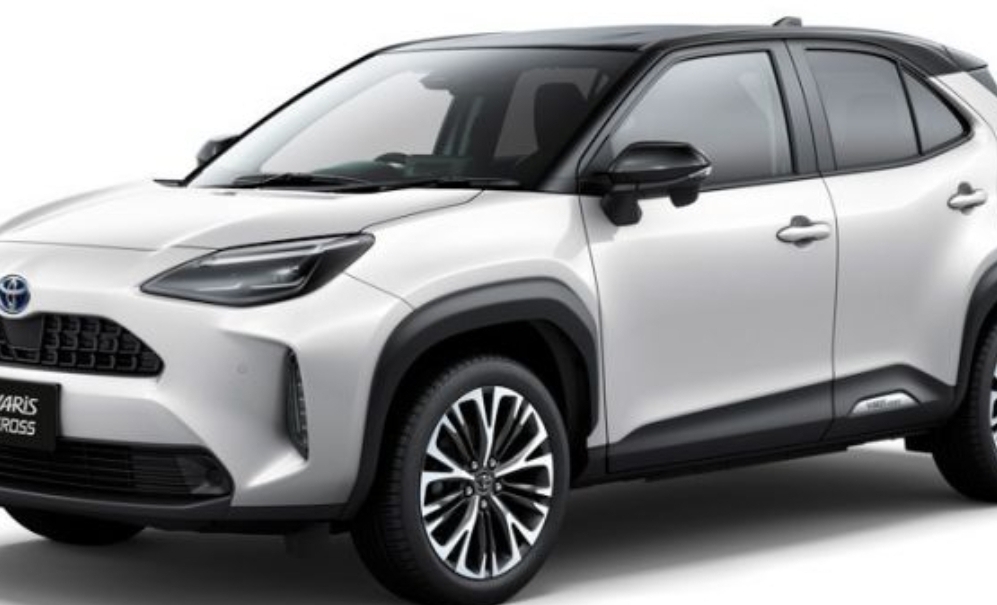 Toyota Yaris Cross HEV Raih Most Worthy Car di Ajang Uzone Choice Award 2024