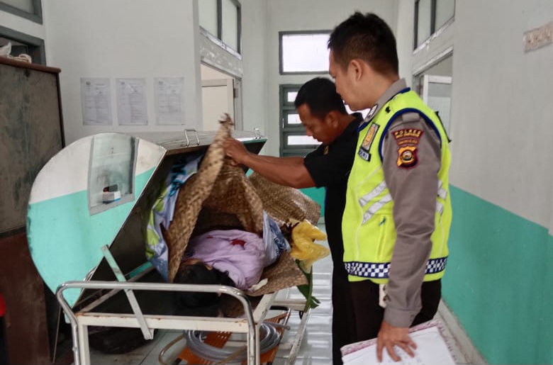 Motor Terserempet Fuso, Seorang Perempuan Jadi Korban Tabrak Lari di TKP Jalintim Srigunung Sungai Lilin