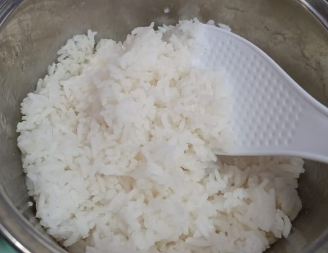 Ini Tips Menyimpan Nasi Agar Tidak Cepat Basi