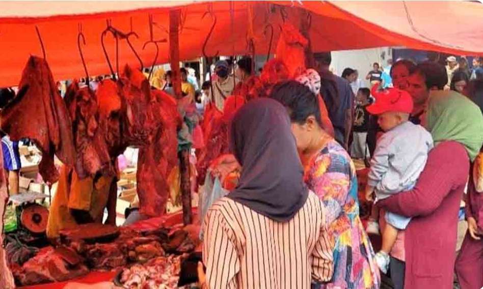 Penjualan Daging Sapi di Sanga Desa Melesu, Harga Masih Tinggi