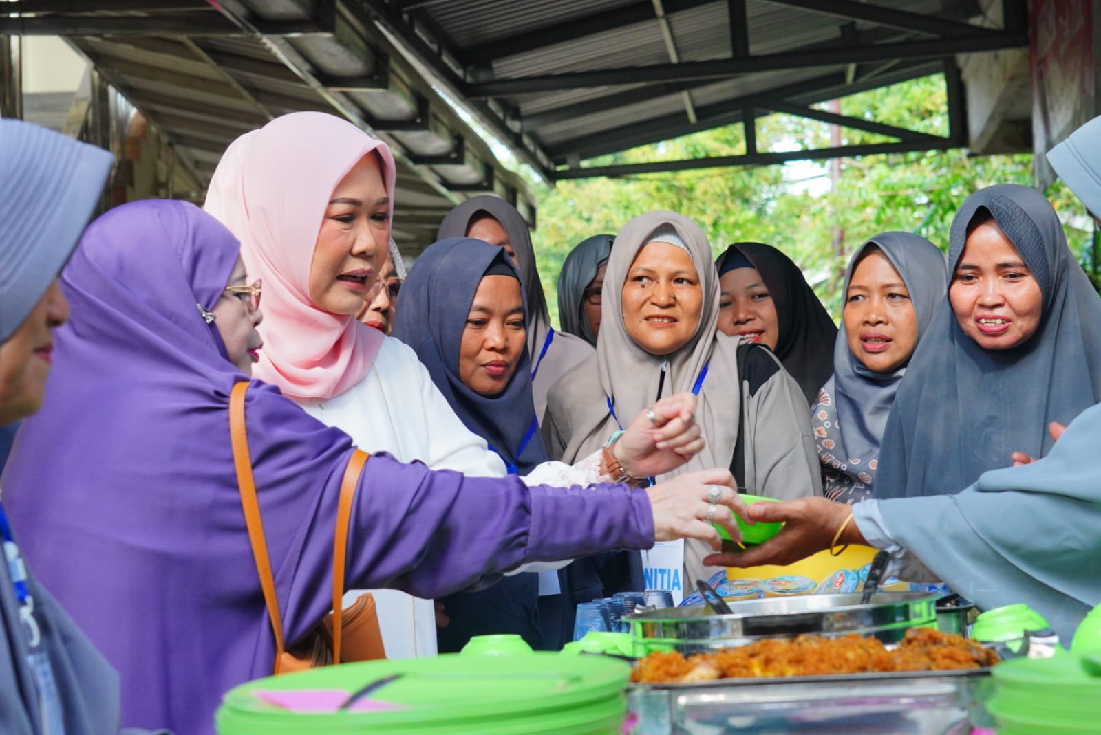 Feby Deru Ajak Warga Sukarami Perkuat Silaturahmi dan Karakter Lewat Pengajian FKMT