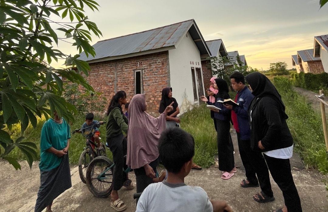 Ekspedisi Patriot Undip Bawa Harapan Baru bagi Warga Transmigrasi Jud Nganti Air Balui