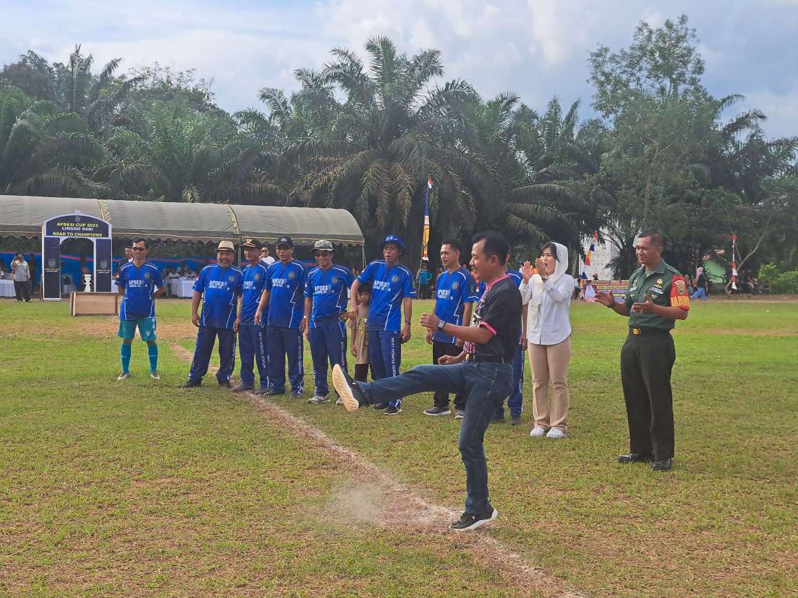 Turnamen Sepakbola Apdesi Cup Resmi Dimulai, Diikuti Oleh 12 Tim Sepakbola Desa di Sungai Lilin