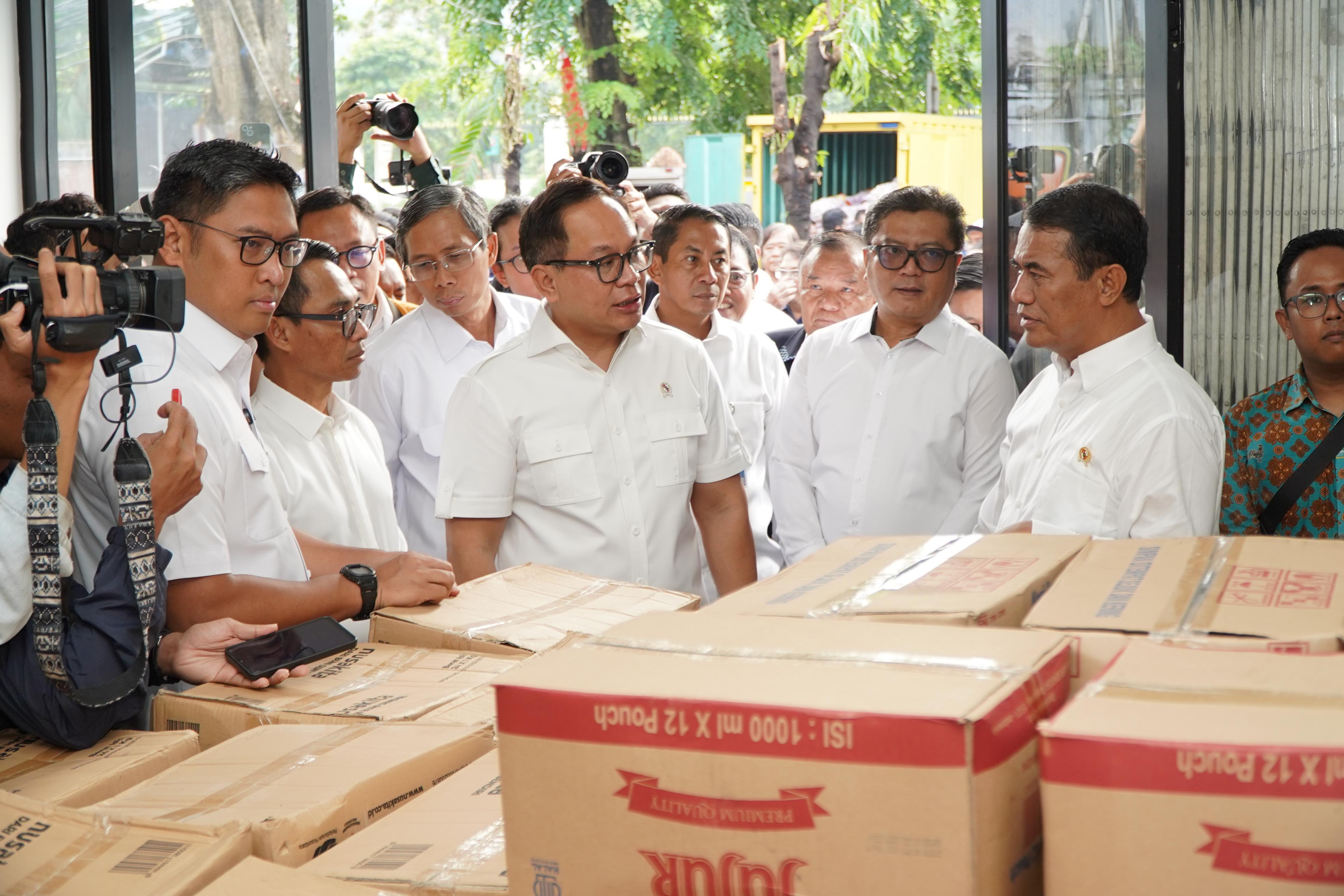 Mentan Pimpin Operasi Pasar Pangan Murah Besar-Besaran, Libatkan 4.500 Gerai Kantor Pos di Indonesia