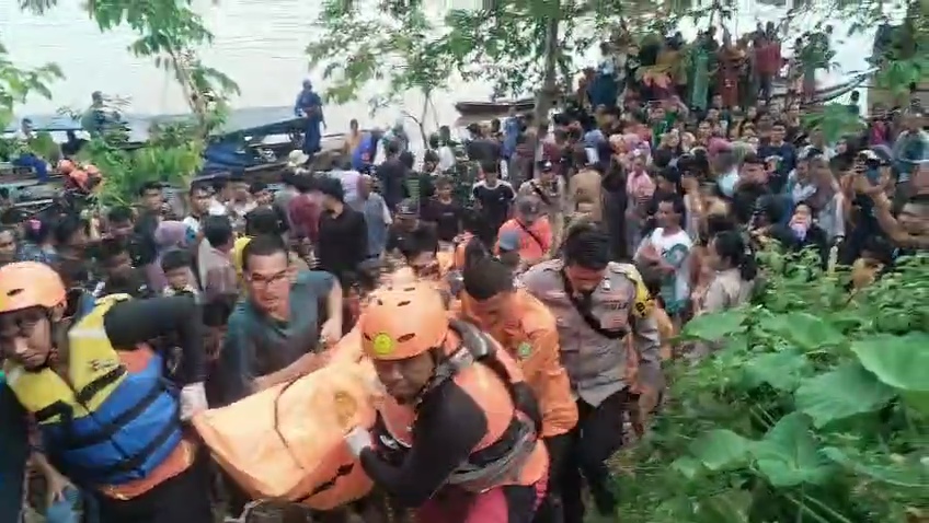 Satu Korban Perahu Tenggelam di Kecamatan Lais Ditemukan, Sang Istri Masih Terus Dilakukan Pencarian